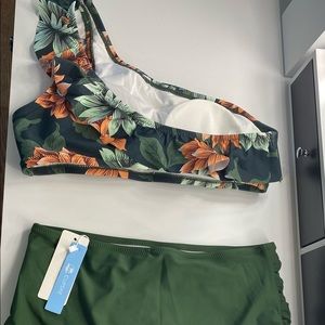 Cupshe Bikini - Brand New - M